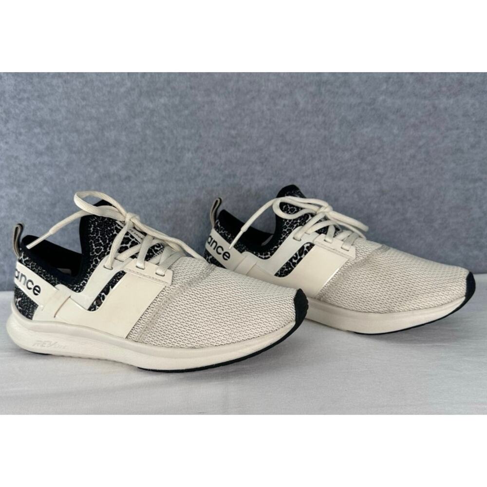 New Balance Women's Sz 8.5 Beige Nergize Sport Running Shoes Cheetah Print